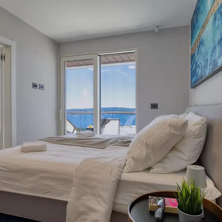 Luxury Seaview Rosciola